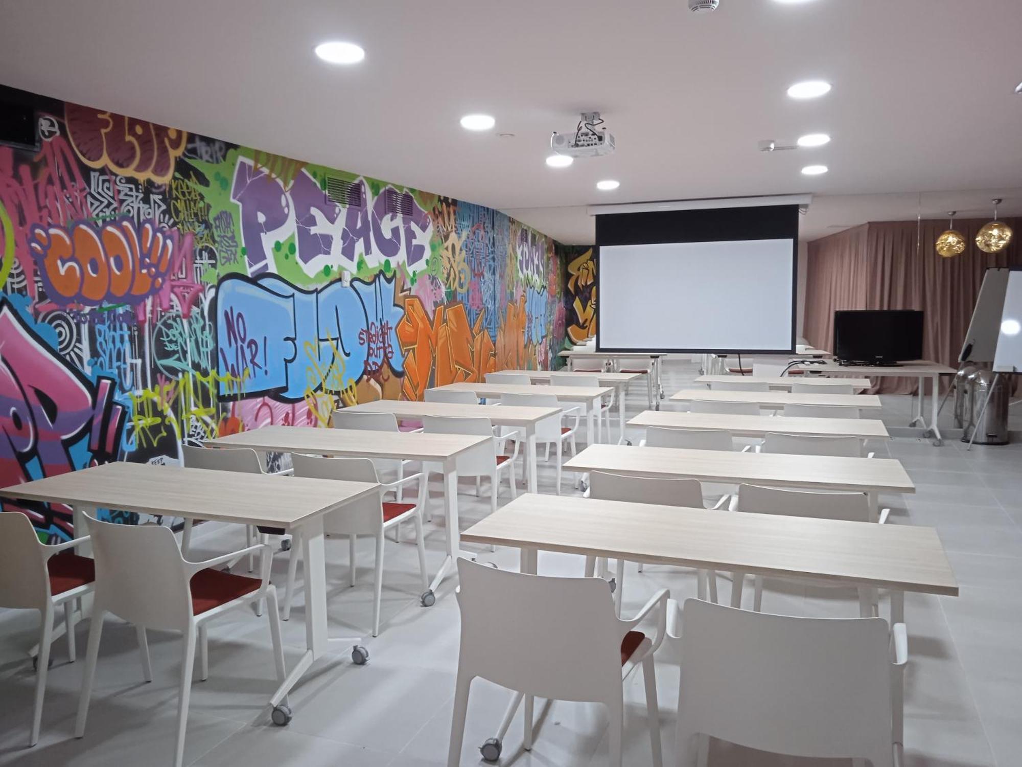 Hotel Dormirdcine 4*